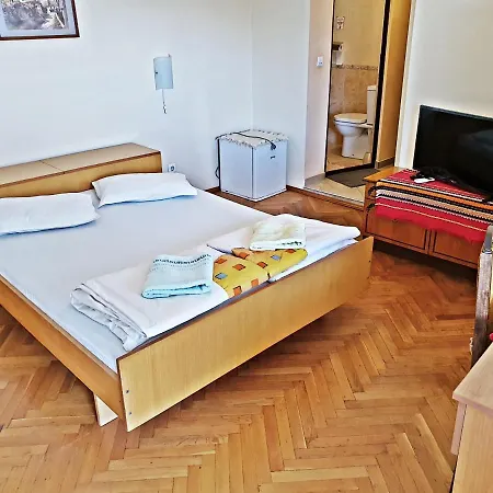 Къща за гости тренди ин 3*