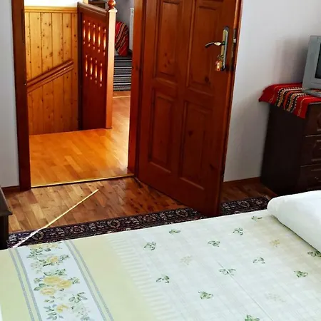 тренди ин 3* Велико Търново